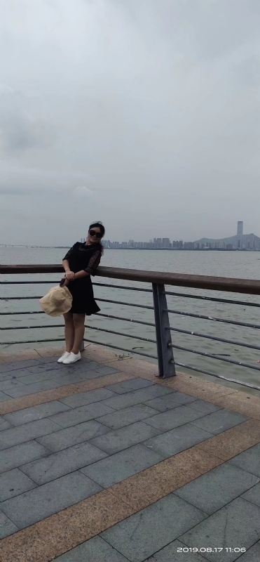 清秋的第一张照片--大连相亲服务中心