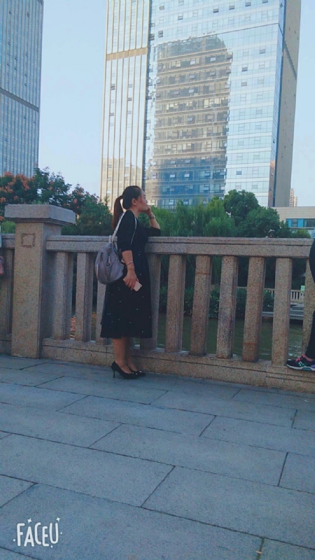 清秋的第二张照片--大连相亲服务中心