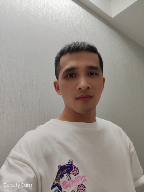 开心每一天的第一张照片--大连相亲服务中心