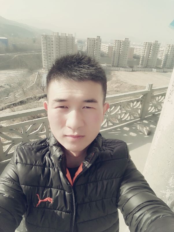 兵心依旧的第一张照片--大连相亲服务中心