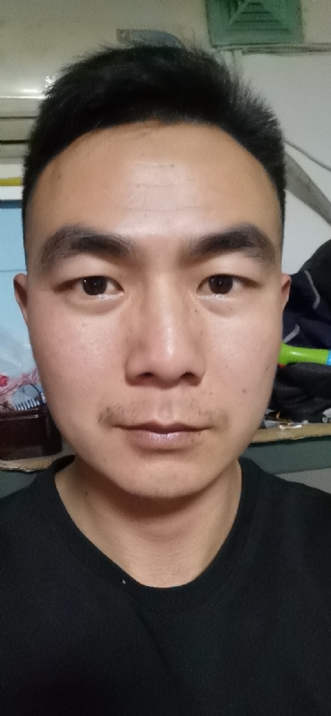 朴实无华的第三张照片--大连相亲服务中心