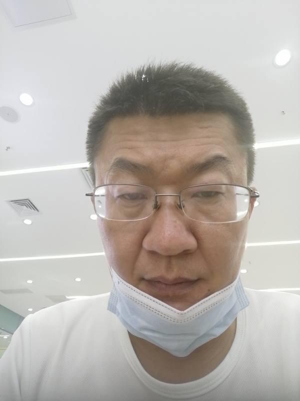 无奈的第一张照片--大连相亲服务中心