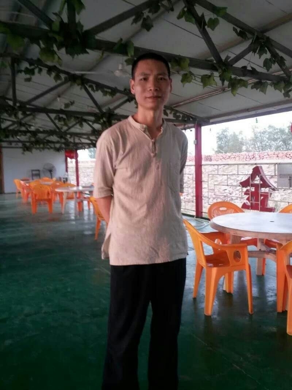 周哥的第三张照片--大连相亲服务中心