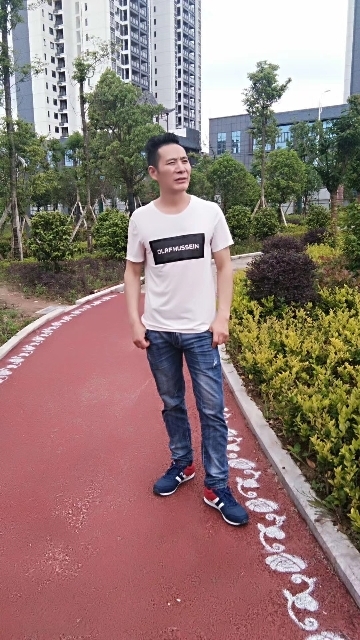 真诚相待的第一张照片--大连相亲服务中心