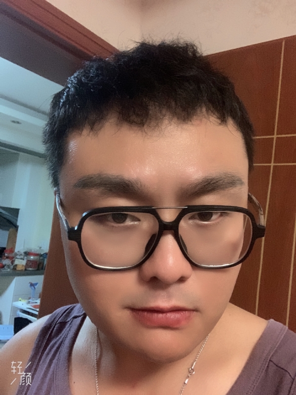 何为奈何的第三张照片--大连相亲服务中心