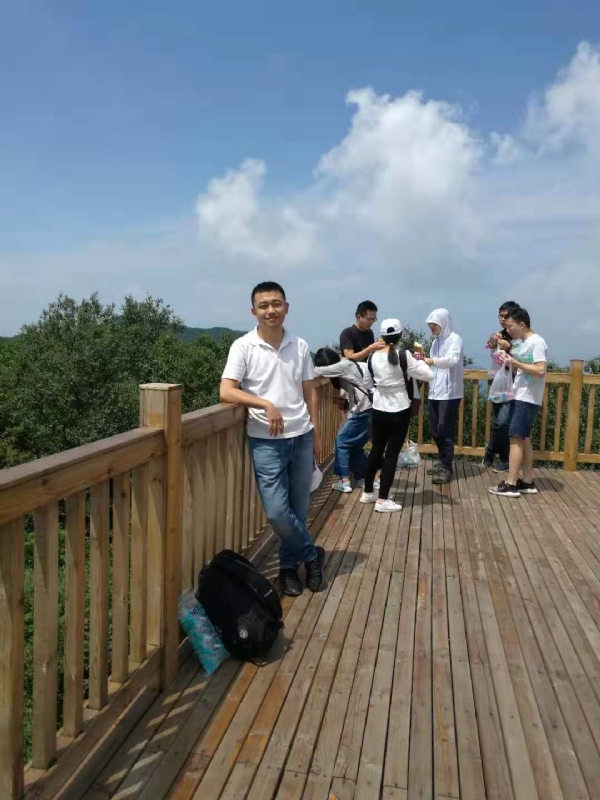 王亦之的第二张照片--大连相亲服务中心