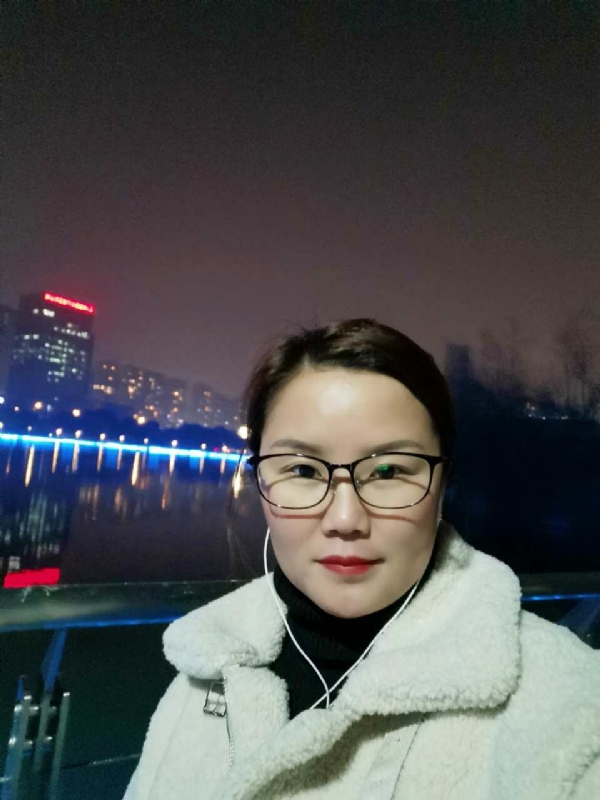 小英的第一张照片--大连相亲服务中心