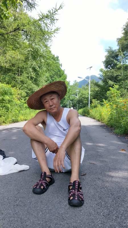 真诚寻伴的第一张照片--大连相亲服务中心