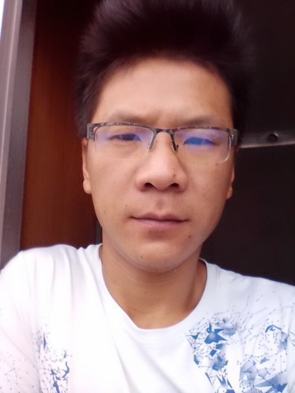 听雨的第一张照片--大连相亲服务中心