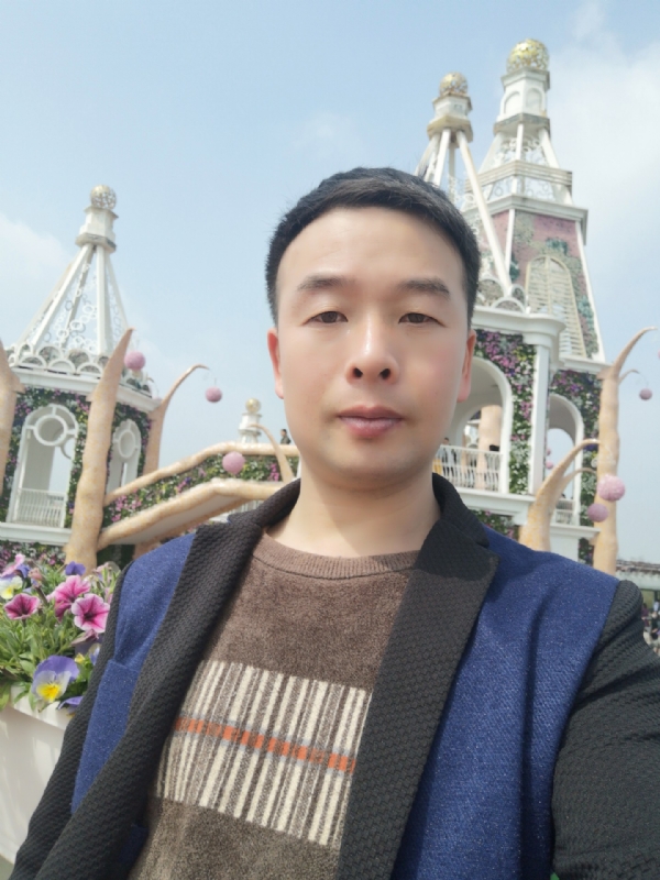 黎明的天空的第一张照片--大连相亲服务中心