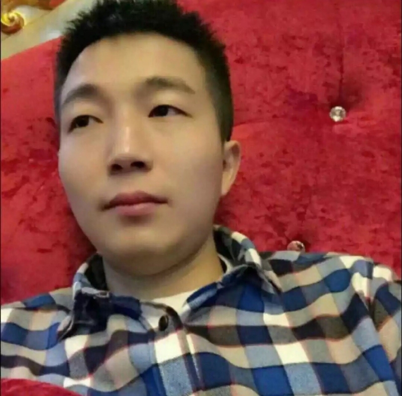 崩塌的信仰的第一张照片--大连相亲服务中心