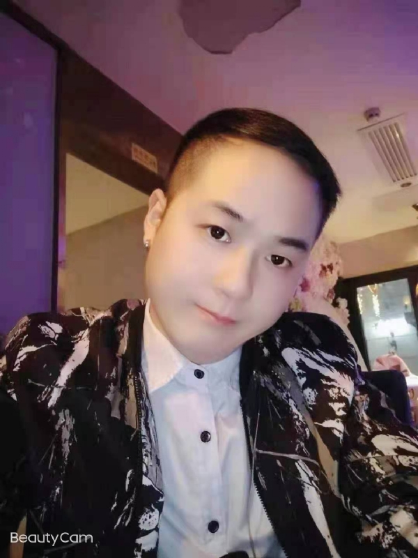 放弃一切，从头再来的第一张照片--大连相亲服务中心