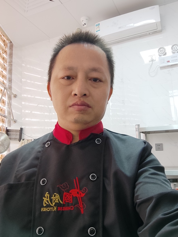 圆梦的第三张照片--大连相亲服务中心