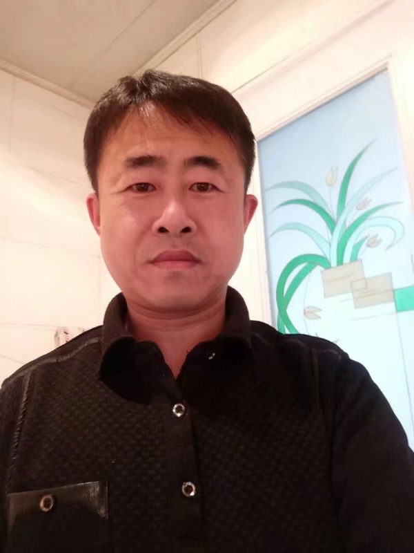 坦率的第一张照片--大连相亲服务中心