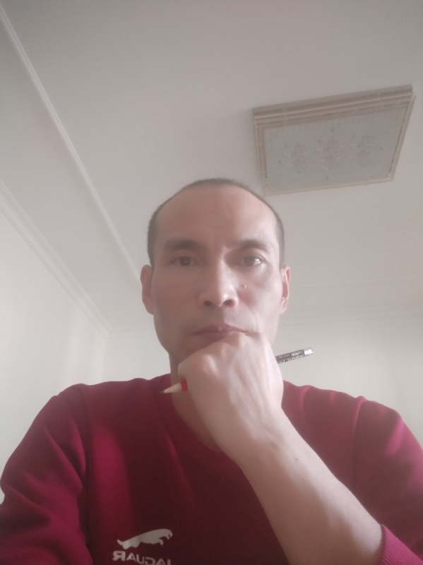 左边的第一张照片--大连相亲服务中心