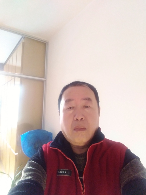 快乐的第一张照片--大连相亲服务中心