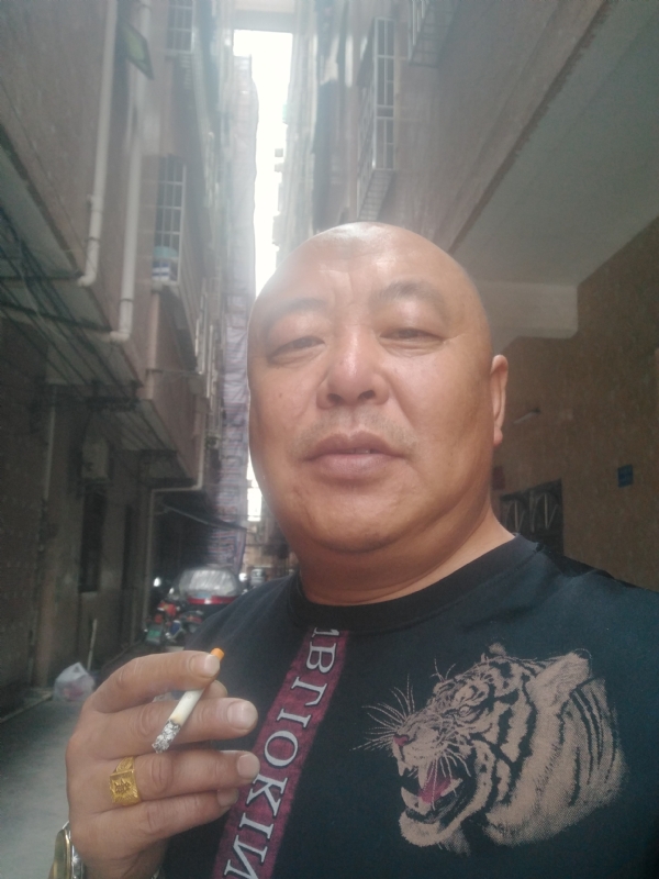 人在TA乡的第一张照片--大连相亲服务中心