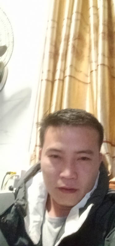 一个人的烟火的第一张照片--大连相亲服务中心