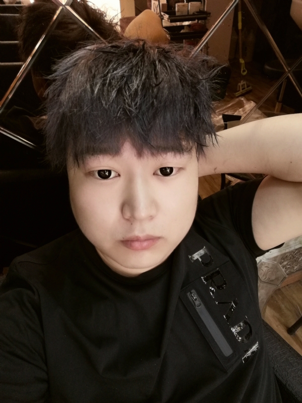 夜微凉的第二张照片--大连相亲服务中心