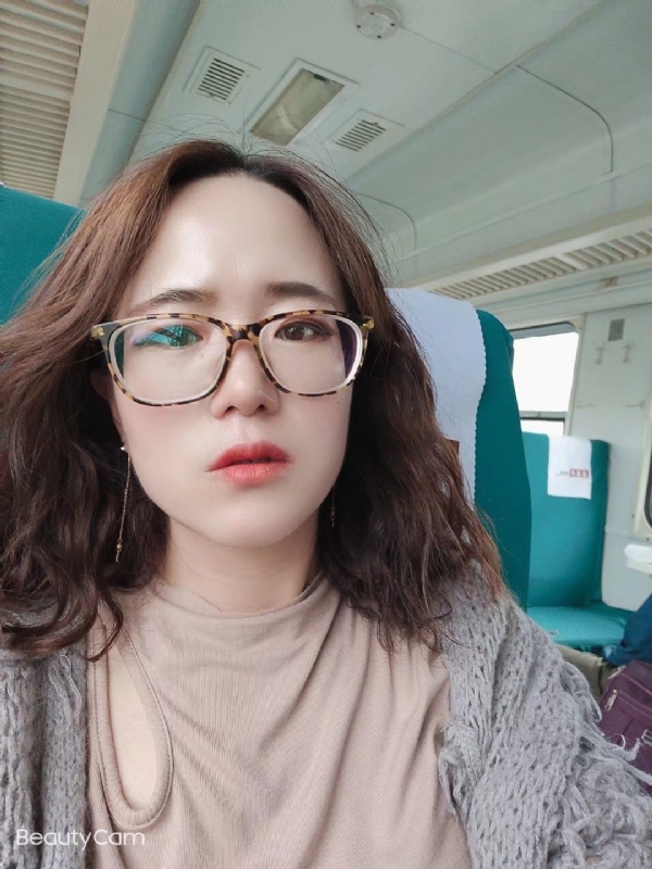 云烟成雨的第一张照片--大连相亲服务中心