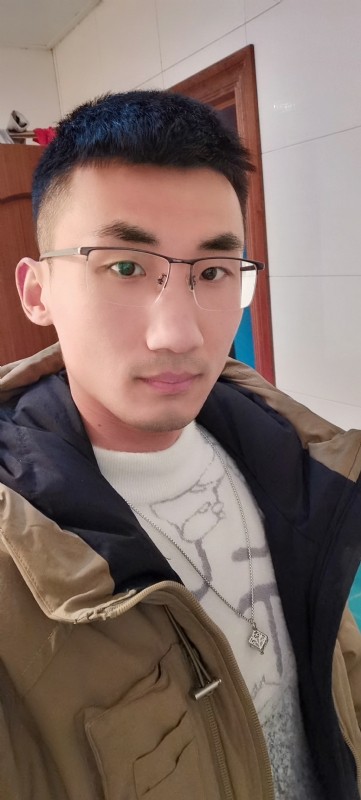 闯红灯吐泡泡的第一张照片--大连相亲服务中心