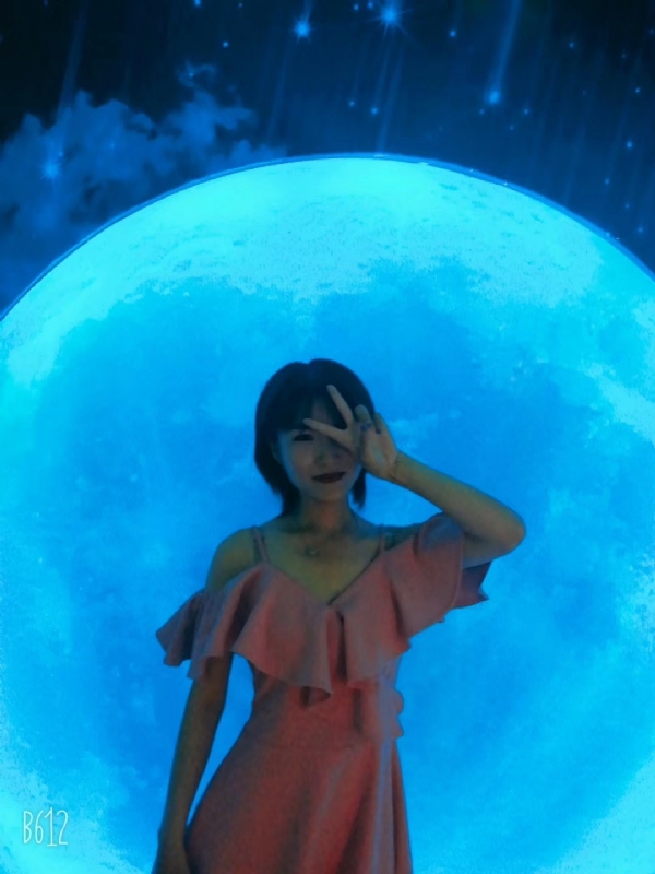 Smile的第一张照片--大连相亲服务中心