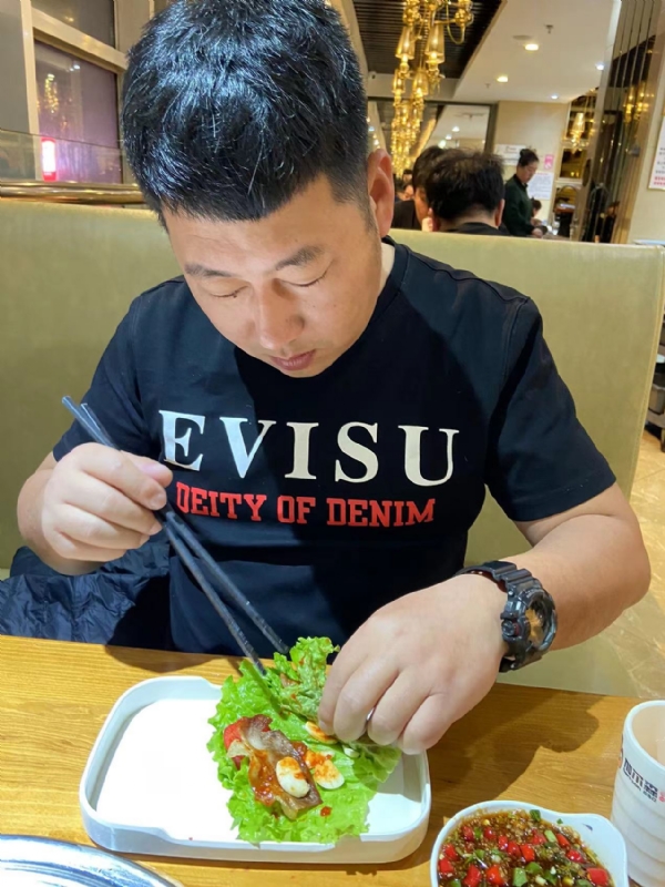 砒霜的第一张照片--大连相亲服务中心