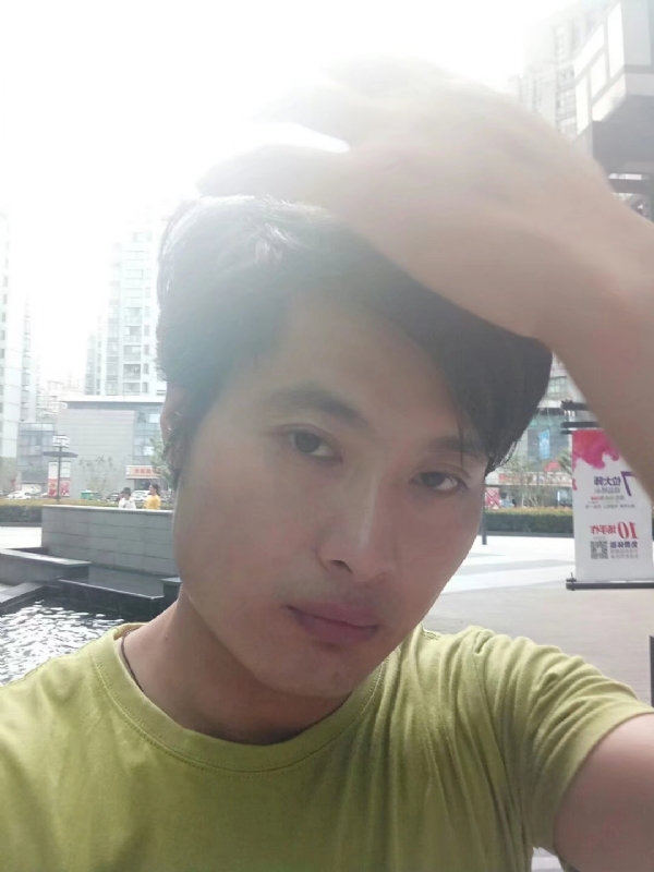 钢铁侠的第一张照片--大连相亲服务中心