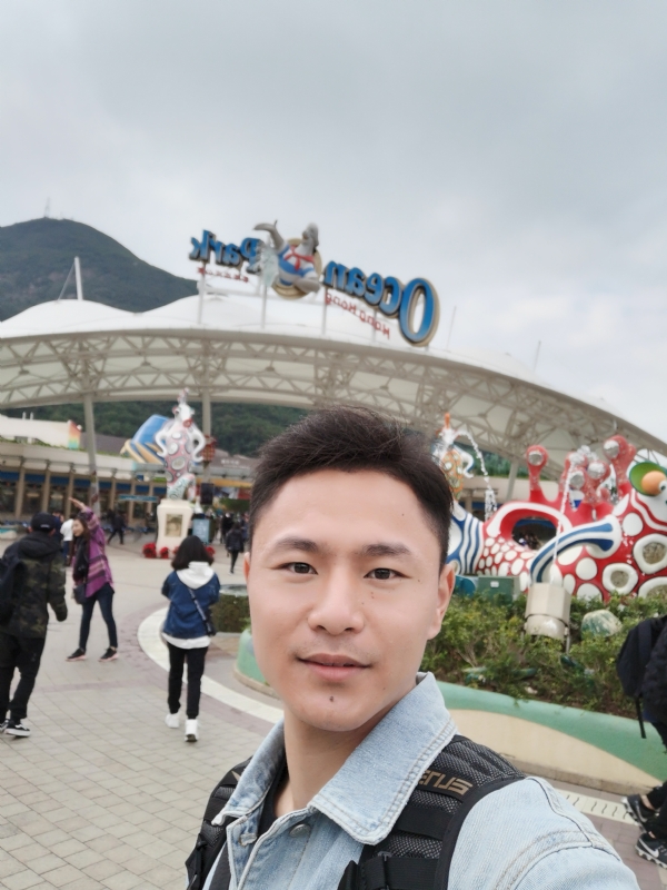 伸手摘星星的第一张照片--大连相亲服务中心