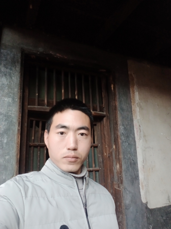 嫁与娶的第一张照片--大连相亲服务中心