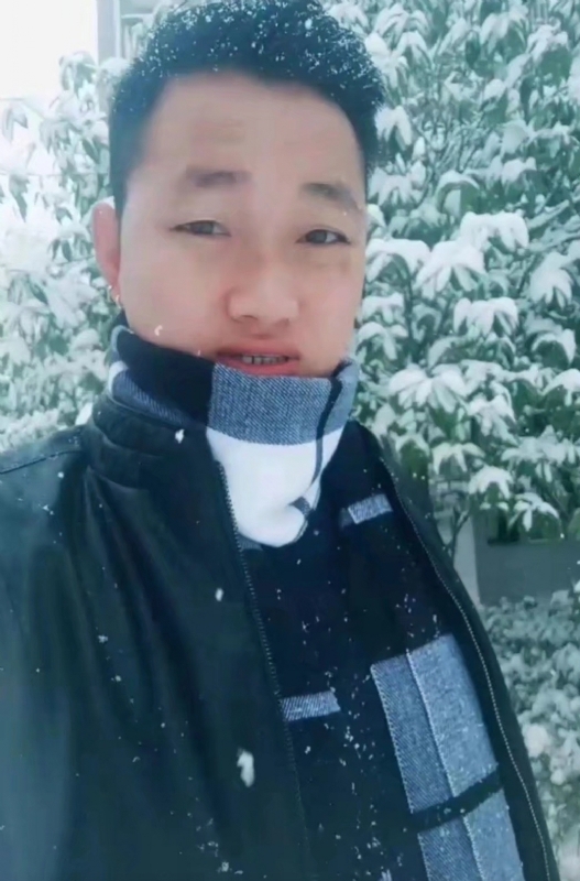 为爱拼一回的第一张照片--大连相亲服务中心