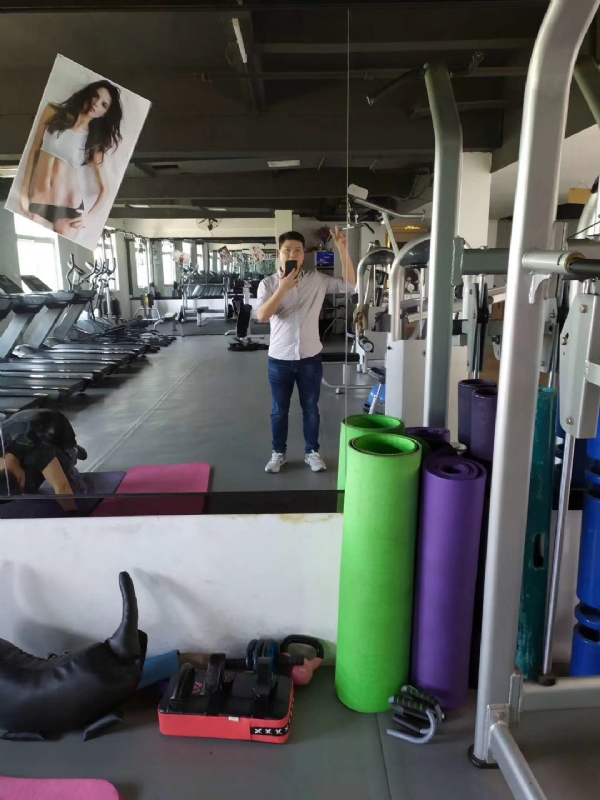 年轻有为健哥的第一张照片--大连相亲服务中心