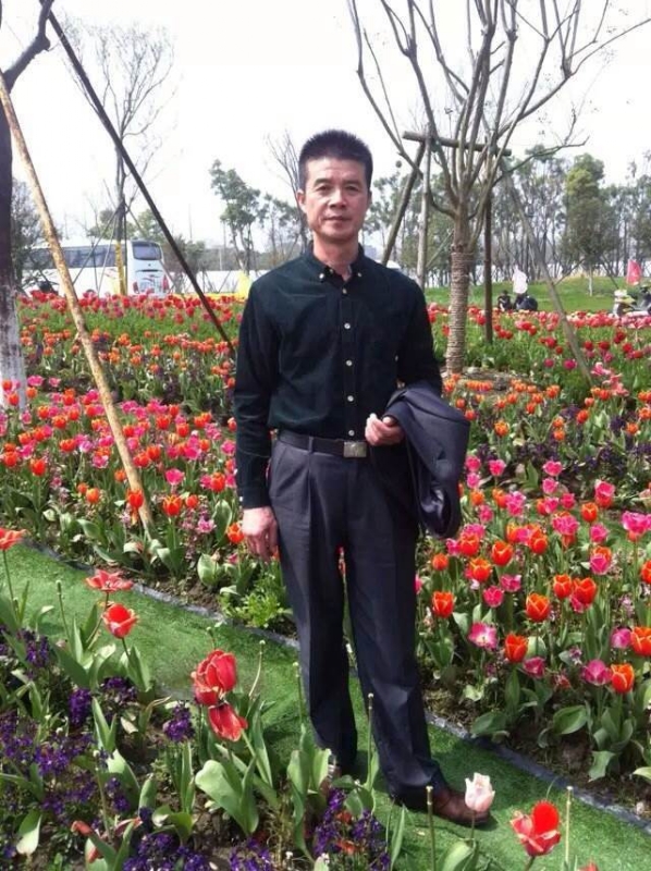 蓝天的第一张照片--大连相亲服务中心