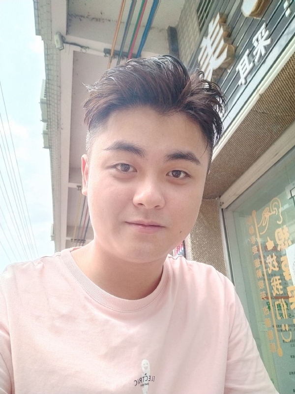 李健诚的第一张照片--大连相亲服务中心