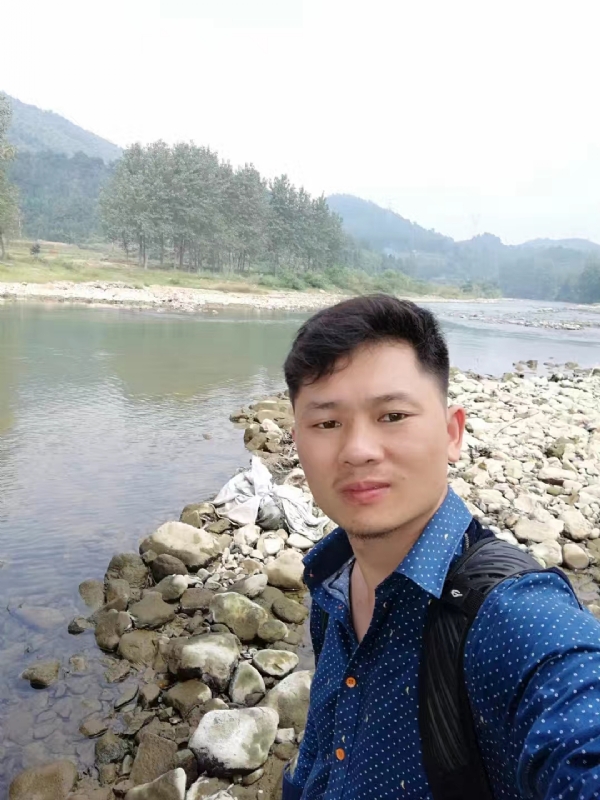 未来可期的第一张照片--大连相亲服务中心