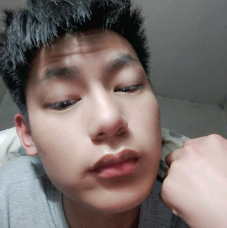 路长慢慢走的第一张照片--大连相亲服务中心