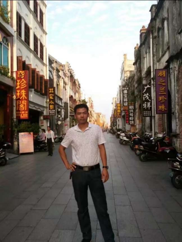 爱生活爱健康的第一张照片--大连相亲服务中心