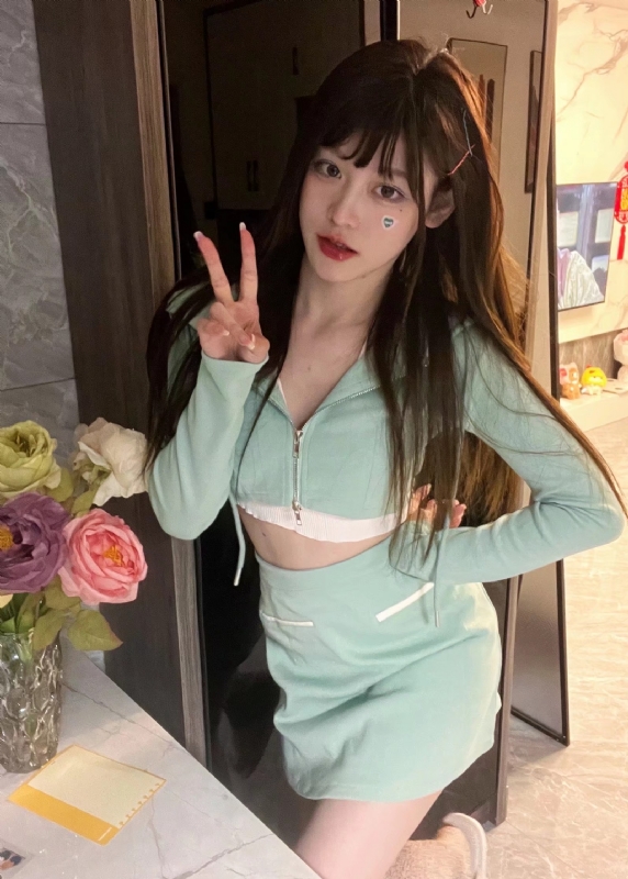 丹Dan的第一张照片--大连相亲服务中心