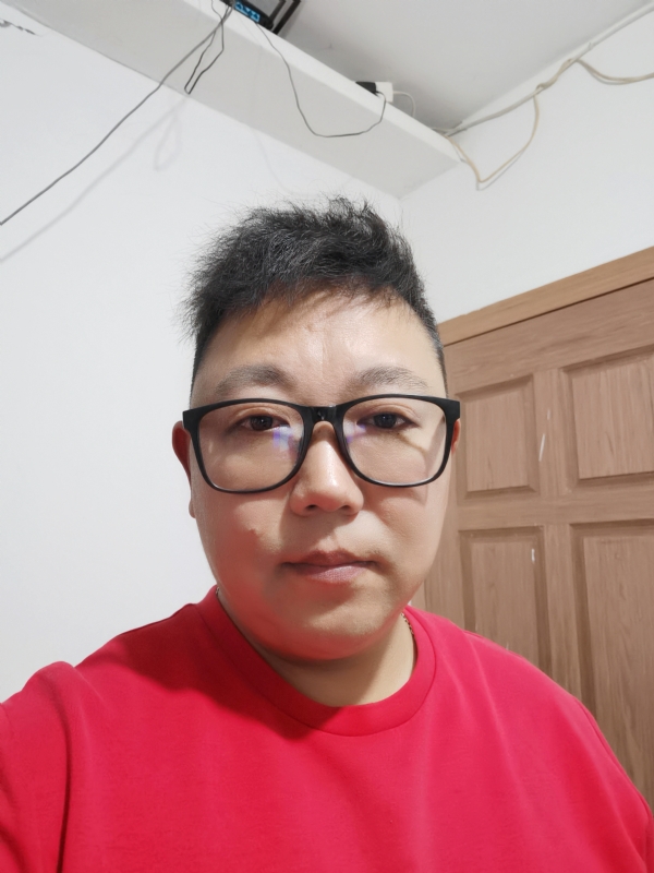 开山的第一张照片--大连相亲服务中心