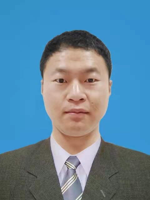 雨哥的第一张照片--大连相亲服务中心