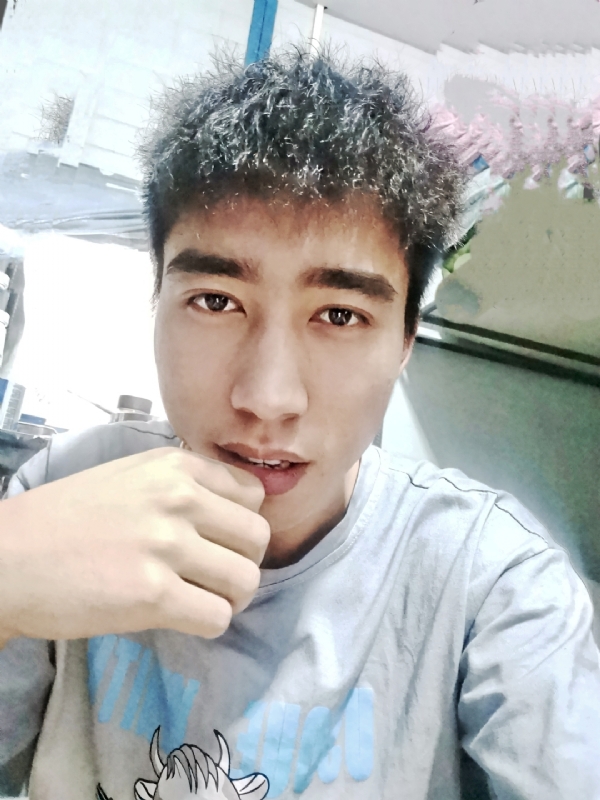 未来可期的第二张照片--大连相亲服务中心