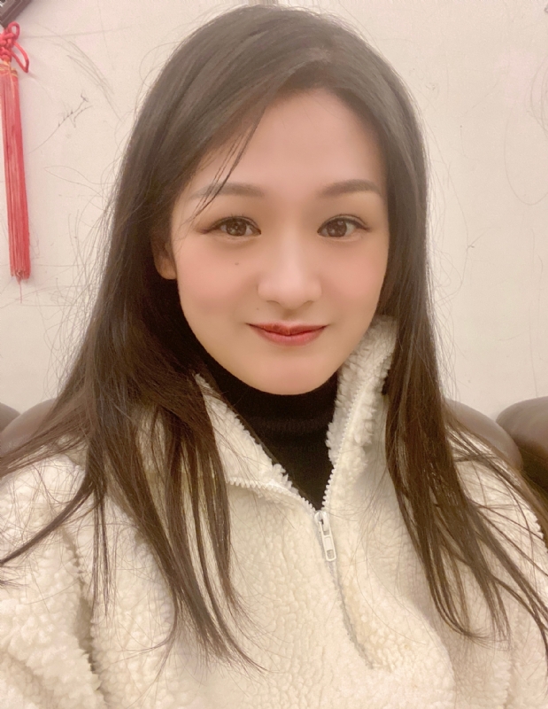 盧盈穎的第二张照片--大连相亲服务中心