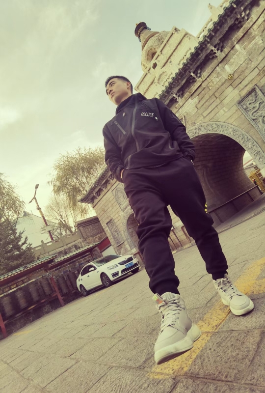 相会的第一张照片--大连相亲服务中心