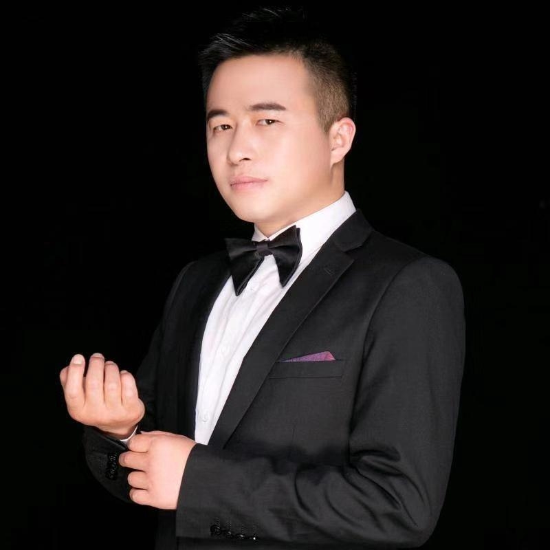 真诚的第一张照片--大连相亲服务中心