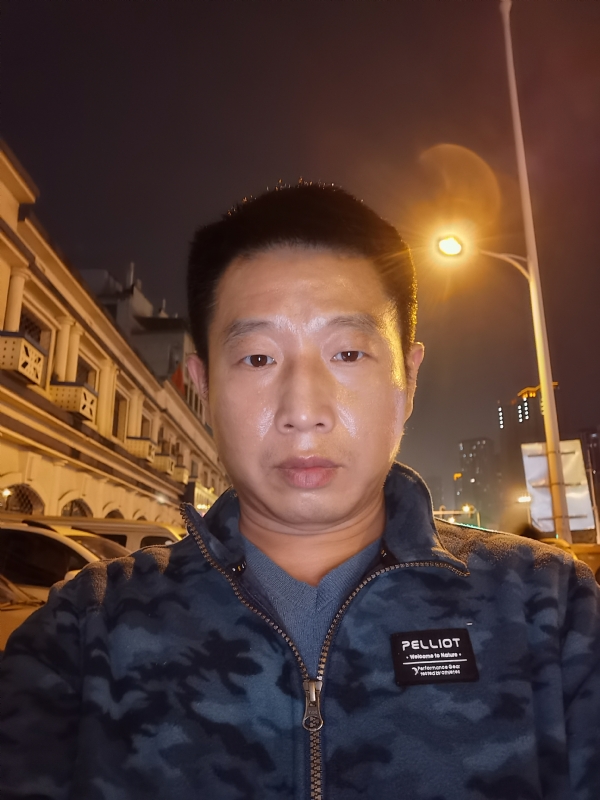 偷偷说的第一张照片--大连相亲服务中心