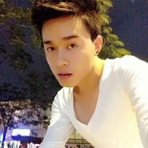 爱与不爱的第一张照片--大连相亲服务中心