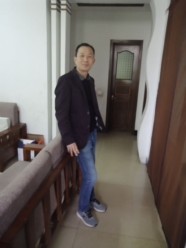 相亲相爱的第二张照片--大连相亲服务中心