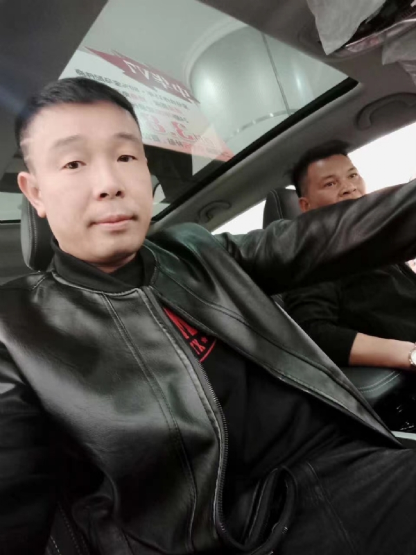 醉红尘的第一张照片--大连相亲服务中心