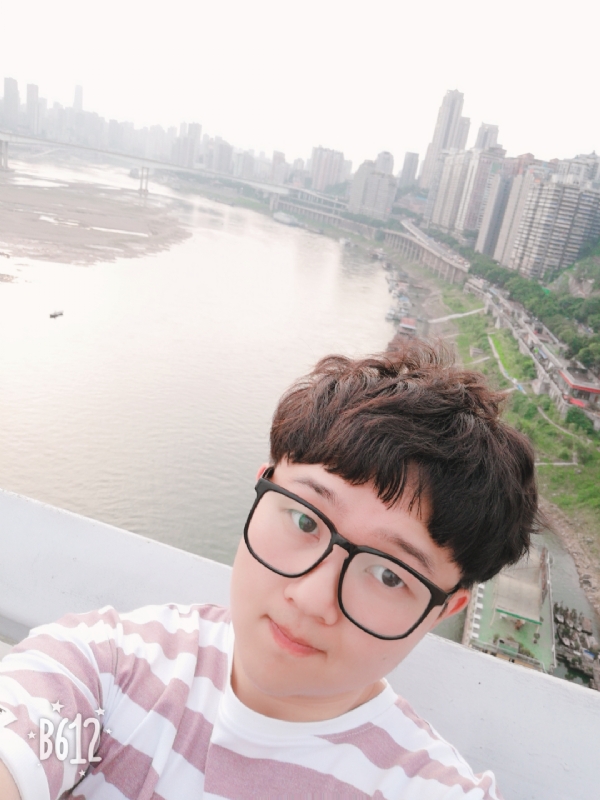 白夜行中人的第一张照片--大连相亲服务中心