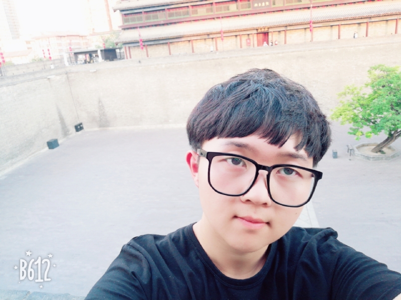 白夜行中人的第三张照片--大连相亲服务中心